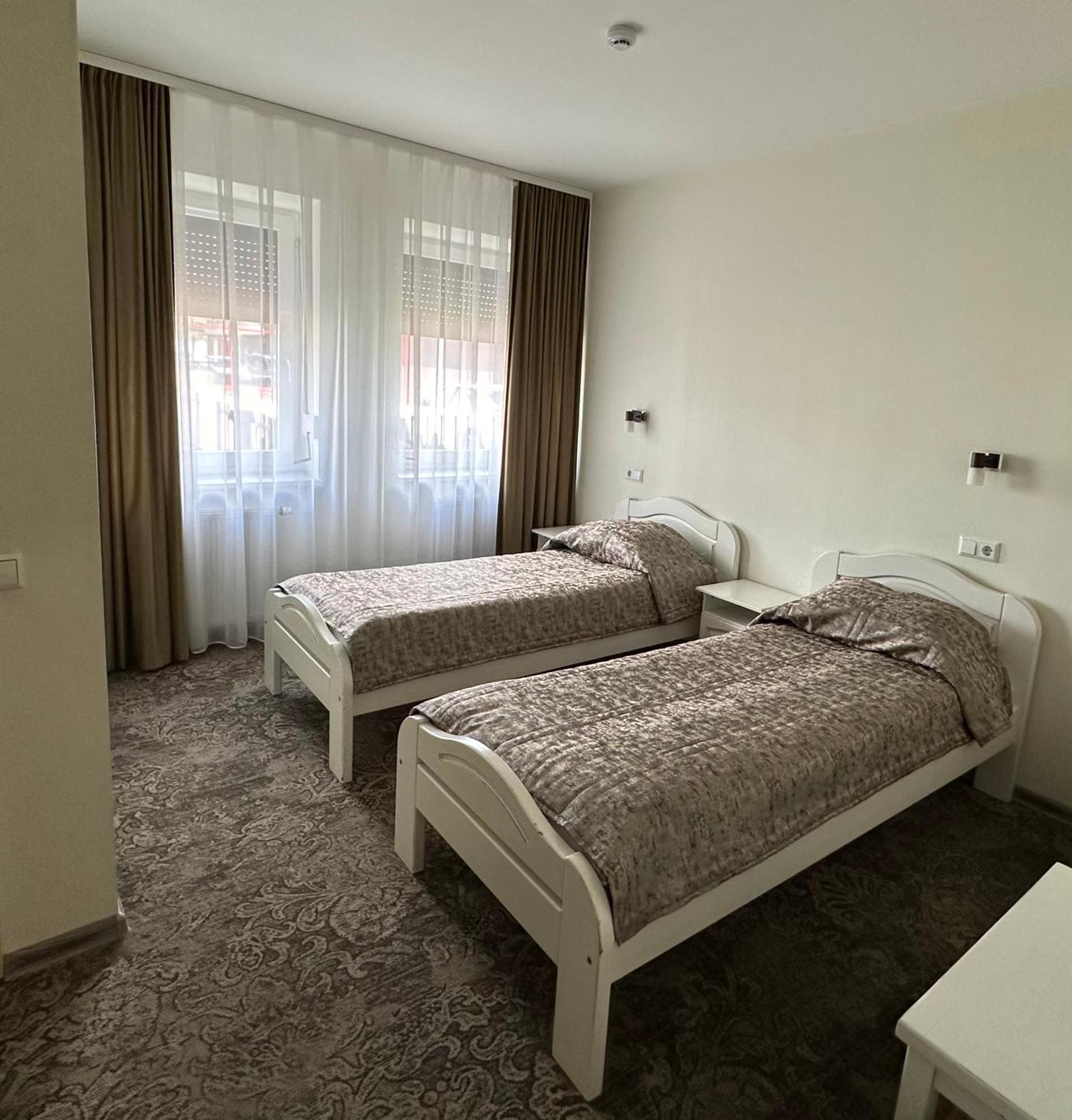 Keta Hotel มาริยามโปเล ภายนอก รูปภาพ